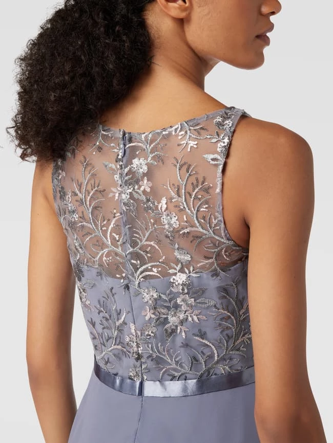 Luxuar Cocktailkleid Mit Floraler Stickerei - Bleu 5 Luxuar Cocktailkleid Mit Floraler Stickerei - Bleu – Bild 3