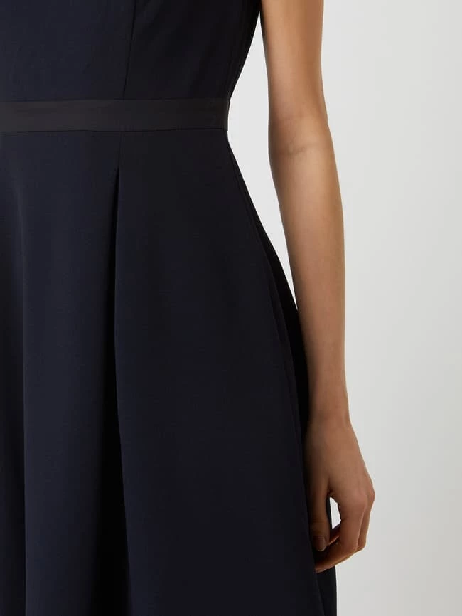 Christian Berg Cocktail Cocktailkleid Mit Kontrasteinsätzen - Marineblau Meliert 5 Christian Berg Cocktail Cocktailkleid Mit Kontrasteinsätzen - Marineblau Meliert – Bild 3