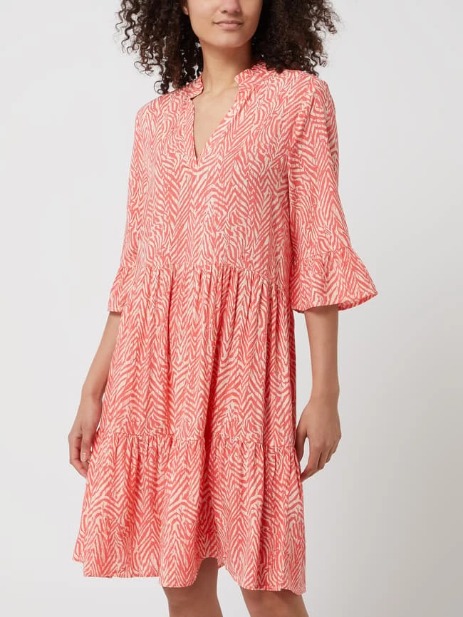 Saint Tropez Kleid Aus Viskose Modell 'Eda' - Koralle 6 Saint Tropez Kleid Aus Viskose Modell 'Eda' - Koralle – Bild 4