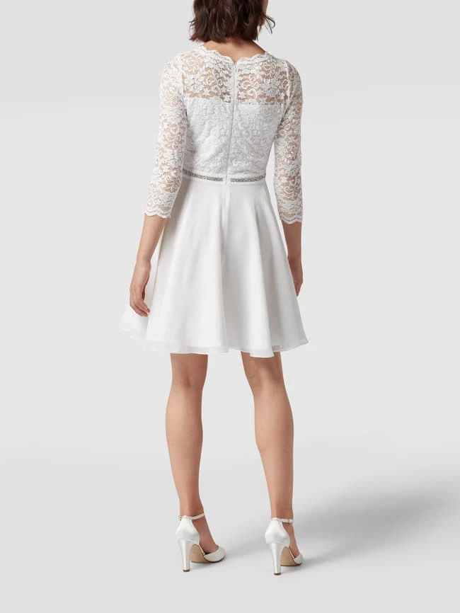 Swing Brautkleid Mit Floralen Stickereien Und Ziersteinen - Offwhite 7 Swing Brautkleid Mit Floralen Stickereien Und Ziersteinen - Offwhite – Bild 5