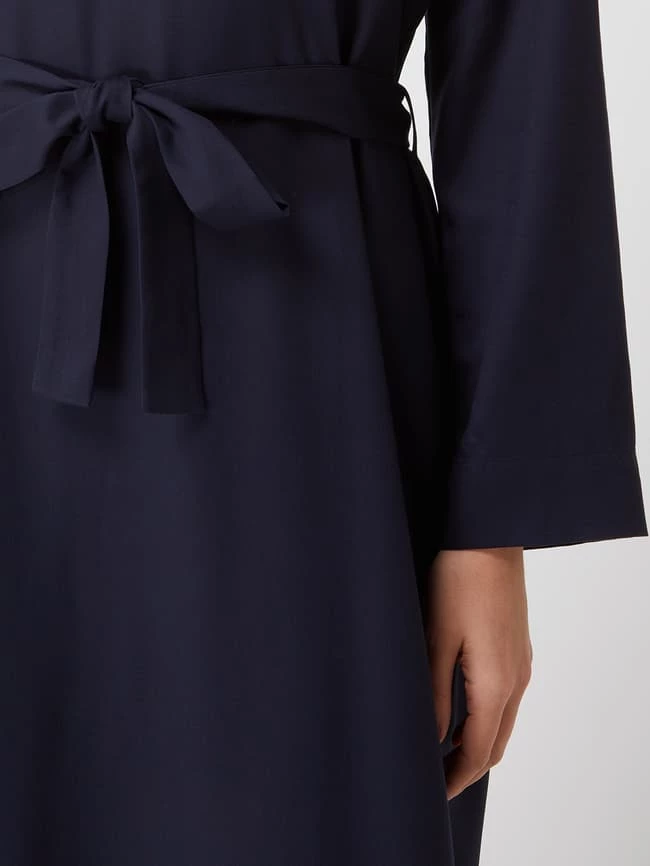 Armedangels Blusenkleid Mit Taillengürtel Modell 'Brisaa' - Marineblau 5 Armedangels Blusenkleid Mit Taillengürtel Modell 'Brisaa' - Marineblau – Bild 3