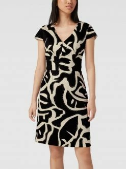 Comma Knielanges Kleid Mit Allover-Muster - Schwarz -Polo Ralph Lauren Shop 6sskgcaha90jaea5acok8k1k6t958di89gqjci248p5j8kifa8pk8hij6t33acqd8d45ag9ma1b4kl1o84o3ee31cgo38phk65gjcchkcgsj4oj56sojgeb36tj66dhncosjap0