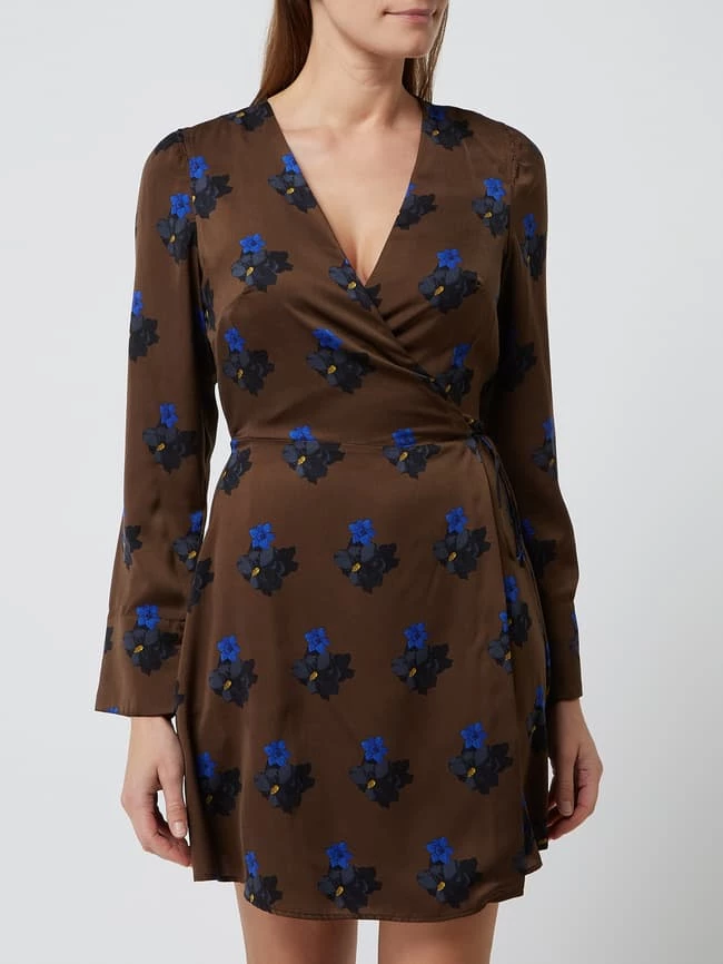 Mango Wickelkleid Mit Floralem Muster Modell 'Cress' - Hellbraun 6 Mango Wickelkleid Mit Floralem Muster Modell 'Cress' - Hellbraun – Bild 4