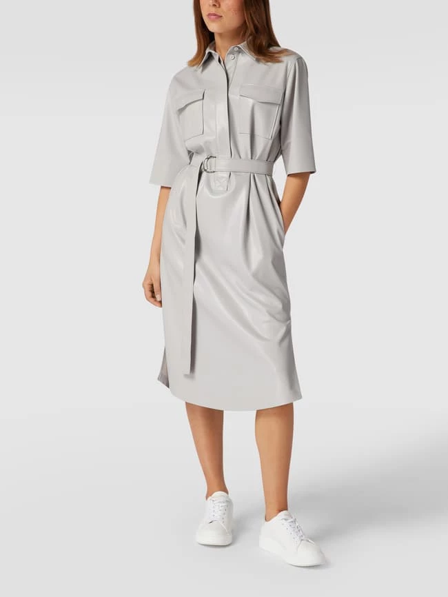 BOSS Hemdblusenkleid In Leder-Optik Modell 'Dafaro' - Hellgrau 6 BOSS Hemdblusenkleid In Leder-Optik Modell 'Dafaro' - Hellgrau – Bild 4