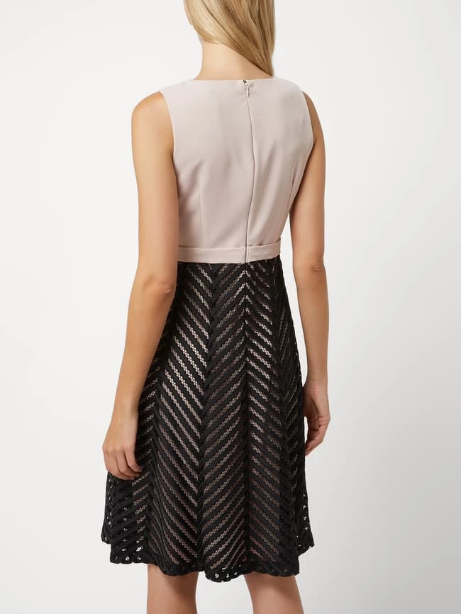 Christian Berg Cocktail Cocktailkleid Mit Spitze - Altrosa Meliert 7 Christian Berg Cocktail Cocktailkleid Mit Spitze - Altrosa Meliert – Bild 5