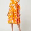 Tonno & Panna Midikleid Mit Allover-Muster Modell 'Lala' - Orange 1 Tonno & Panna Midikleid Mit Allover-Muster Modell 'Lala' - Orange -Polo Ralph Lauren Shop 959kihimah532dpi9p23ekq96d4kki2fad4keka8ap2kch23a4pl2h9h8go4qjal8t8l0di265b44ci69l3j4d9n6tgmadhp65j66dhk6kq6ae9g6hij0dhl6or62c33ckq38do