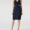 Lauren Ralph Lauren Knielanges Cocktailkleid Mit V-Ausschnitt - Marineblau 1 Lauren Ralph Lauren Knielanges Cocktailkleid Mit V-Ausschnitt - Marineblau -Polo Ralph Lauren Shop 991kajq77133ahah6lb3igi99l84mdhhapa5akqe6op5cc1g6gq30cqe89630j1gad536h1h957k8j2eal3m4cpg6sqmae35c5hm8o9k6ko6co9g60s32o9iclhjid33ccr68d8