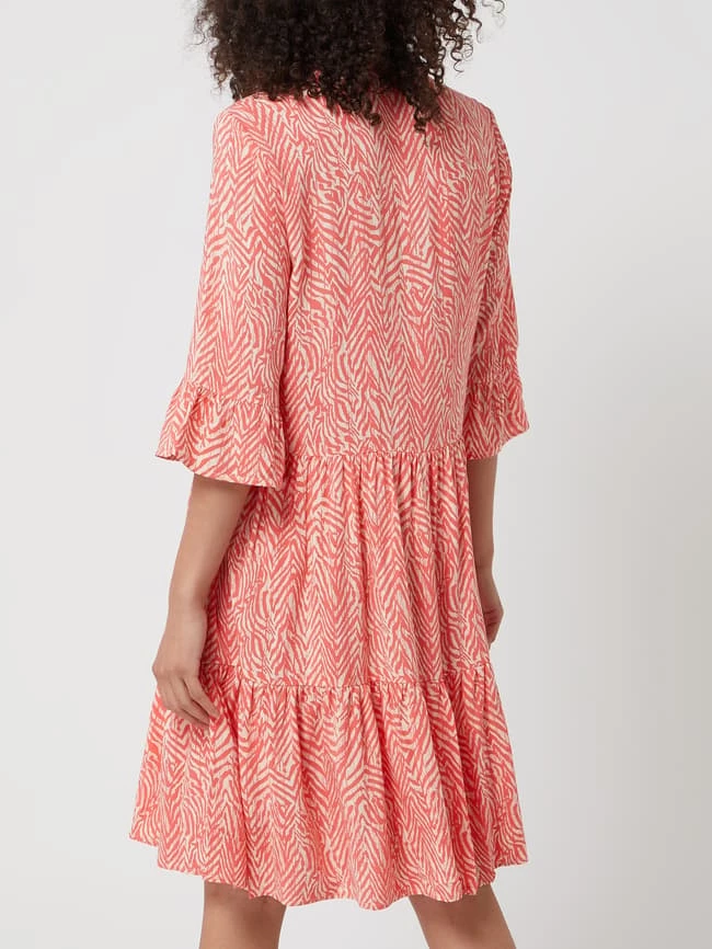 Saint Tropez Kleid Aus Viskose Modell 'Eda' - Koralle 7 Saint Tropez Kleid Aus Viskose Modell 'Eda' - Koralle – Bild 5
