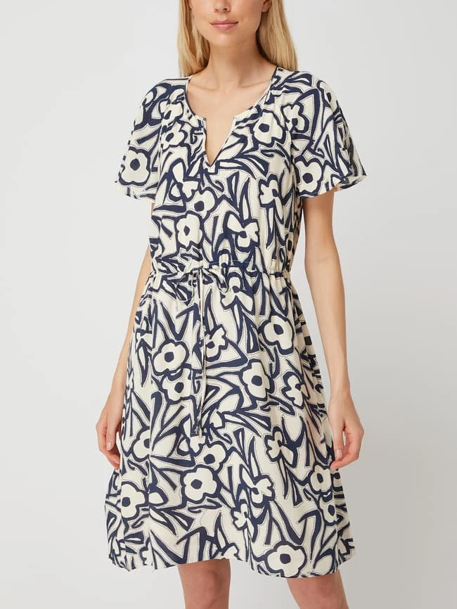 Esprit Collection Kleid Aus Viskose - Weiß 6 Esprit Collection Kleid Aus Viskose - Weiß – Bild 4