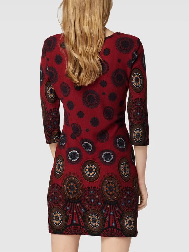 Apricot Knielanges Kleid Mit Allover-Muster - Rot 7 Apricot Knielanges Kleid Mit Allover-Muster - Rot – Bild 5