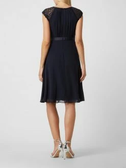 Christian Berg Cocktail Cocktailkleid Aus Chiffon Mit Spitze - Marineblau Meliert 9 Christian Berg Cocktail Cocktailkleid Aus Chiffon Mit Spitze - Marineblau Meliert -Polo Ralph Lauren Shop aor4igq8694kqlak7533gla8ap8lci9pah646iaca544oiqk6gpk4ia98dajai9i91846j238lb4iki7853jie1g70p36e1g60r30d1k6os3coj26sp68eb1cosj2o9jchim4co